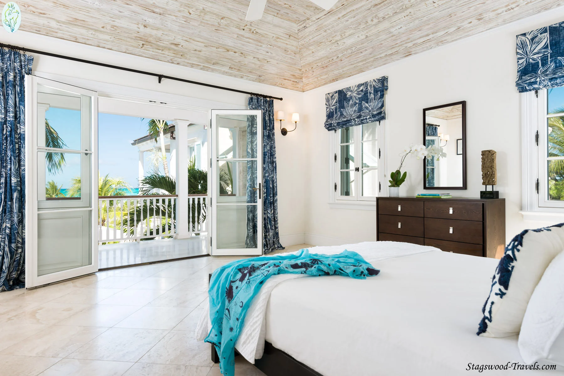 Villa TCI AG Queen 1.jpg