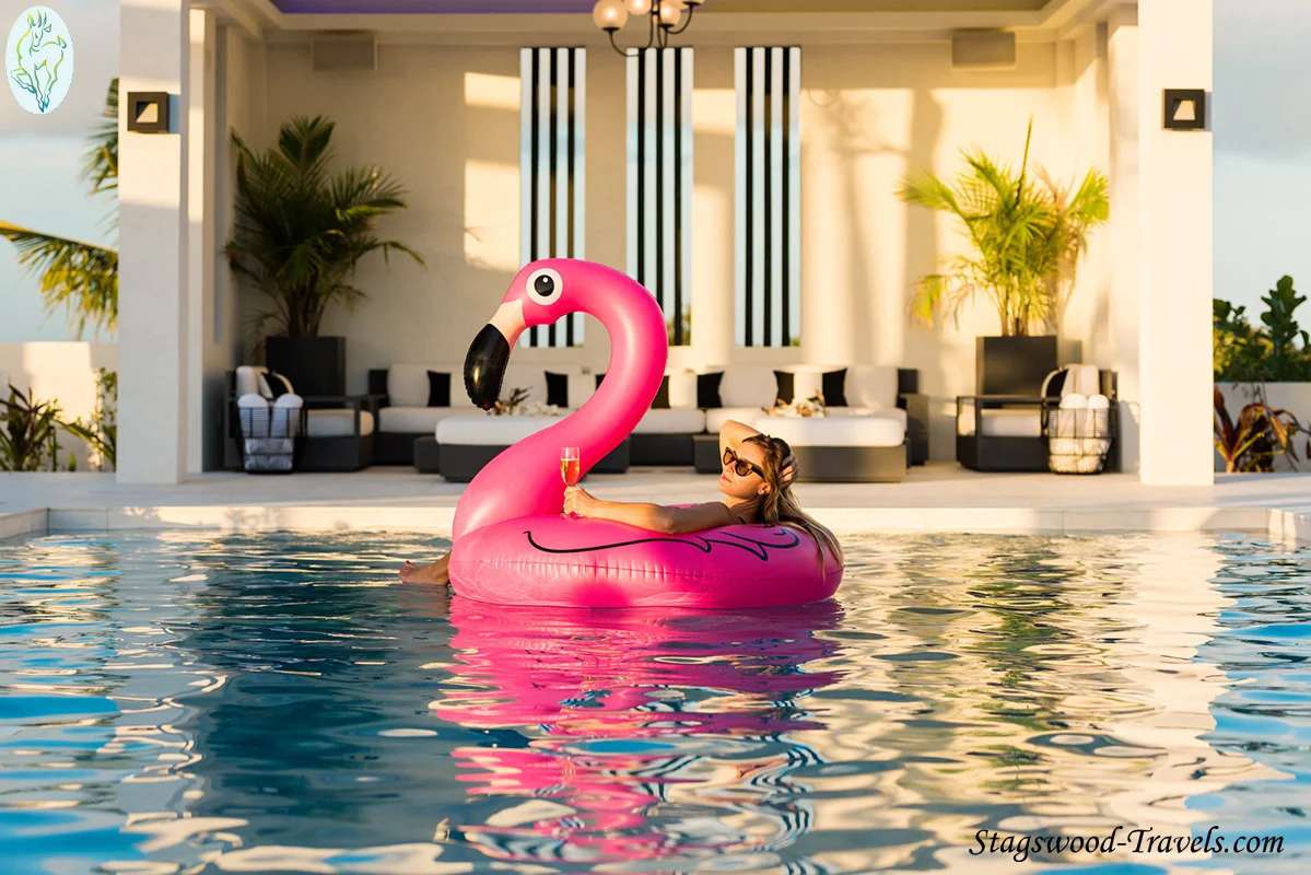 Triton Villa_45_web_logo_site.jpg