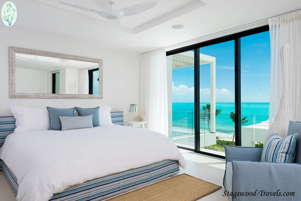 Triton Villa_21_web_logo_site.jpg