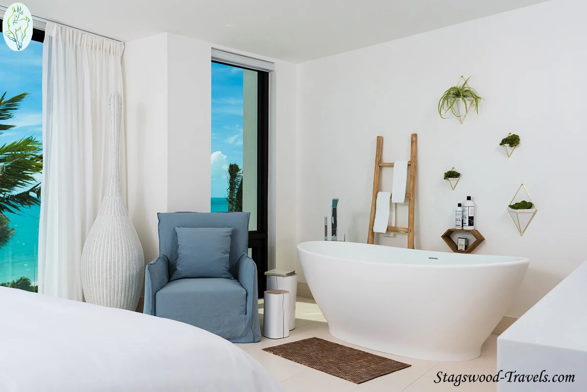 Triton Villa_18_web_logo_site.jpg