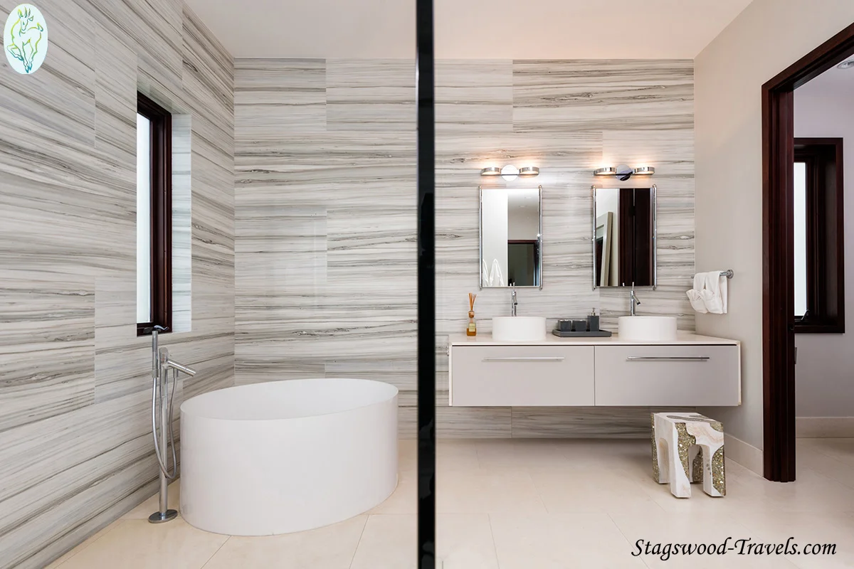 20. Turtle Tail Estate_53_web_logo_site.jpg