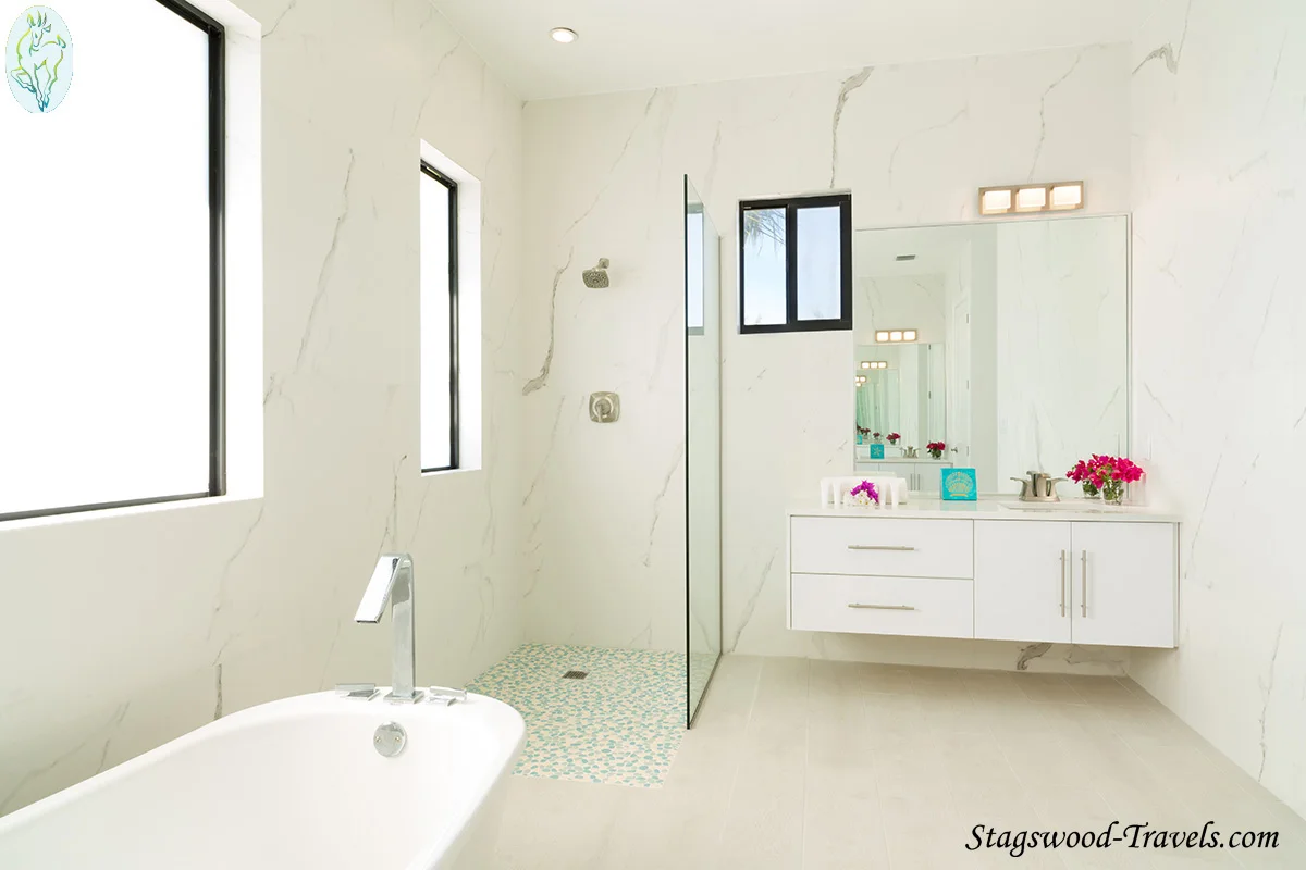 Villa Governors Rd Leeward 9666_web_logo_site.jpg