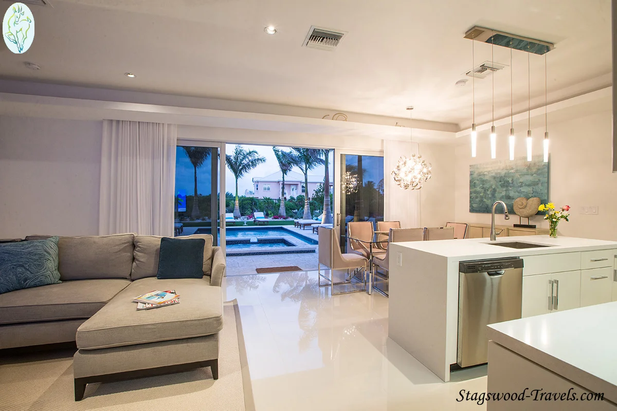 Bahari Exterior View_web_logo_site.jpg