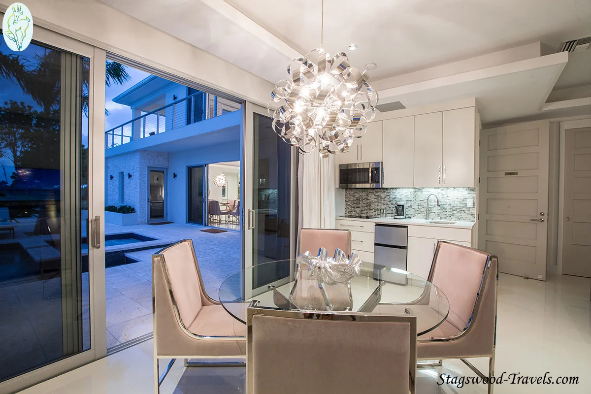 Kutulia Studio Dinette_web_logo_site.jpg