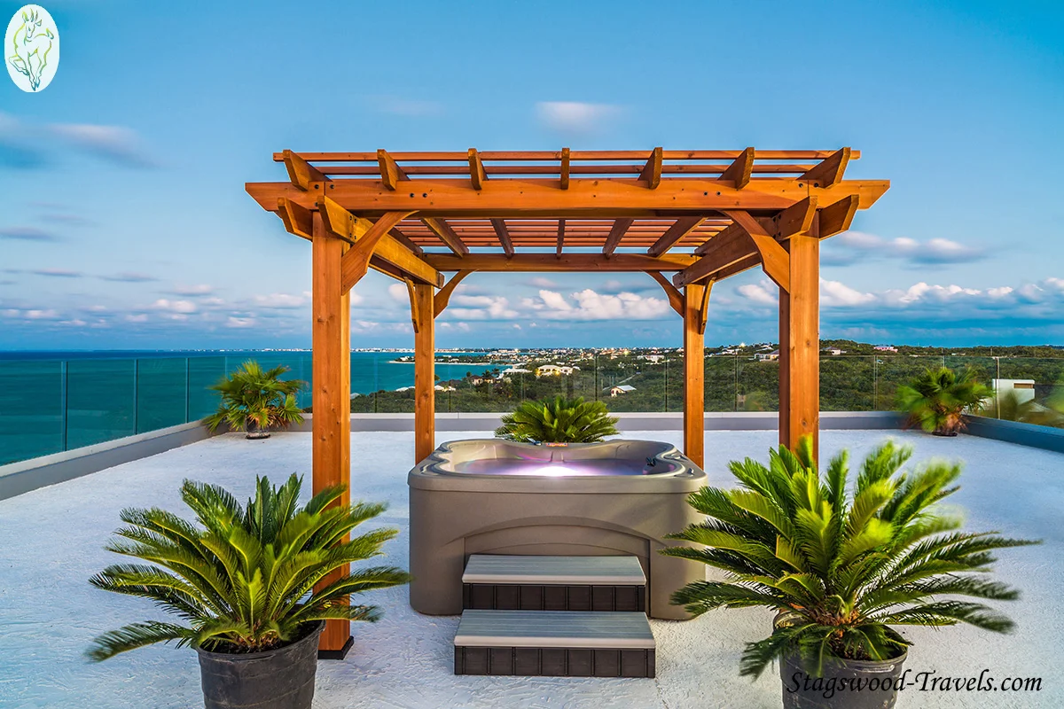 Villa Skyline 9389_web_logo_site.jpg