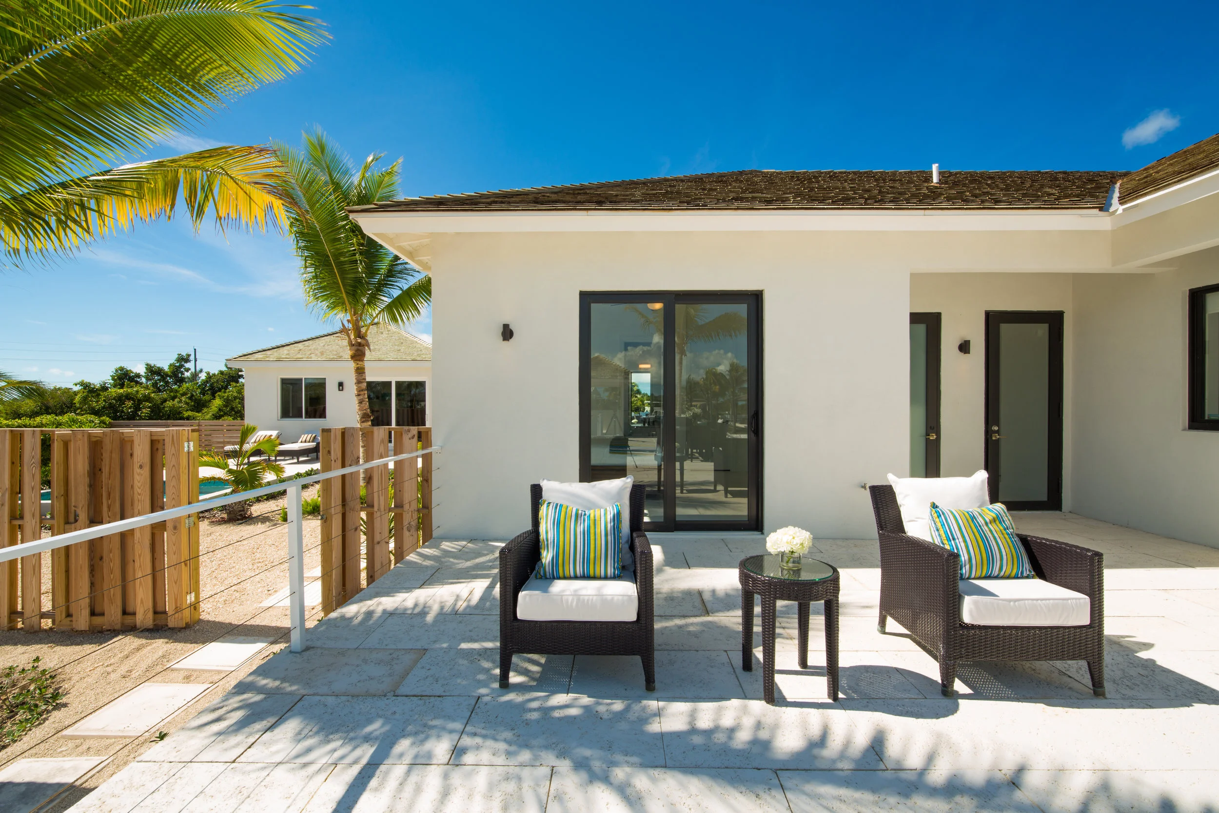 Villa Governors Rd Leeward 9493.jpg