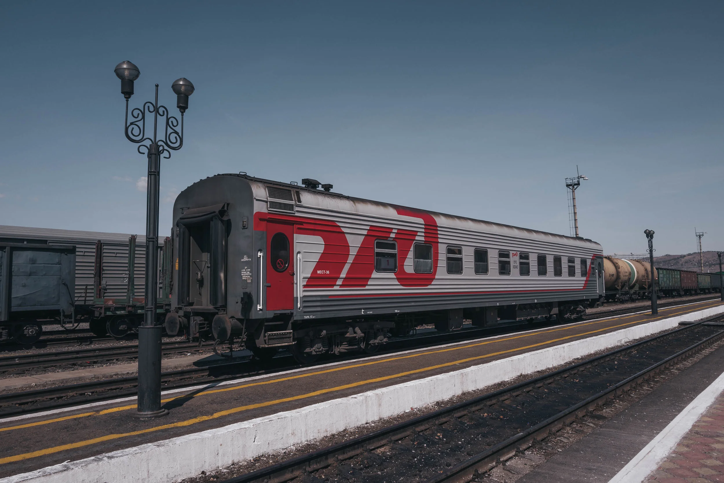 Porno va jinsiy aloqa, uy qurilishi, rus oilasi