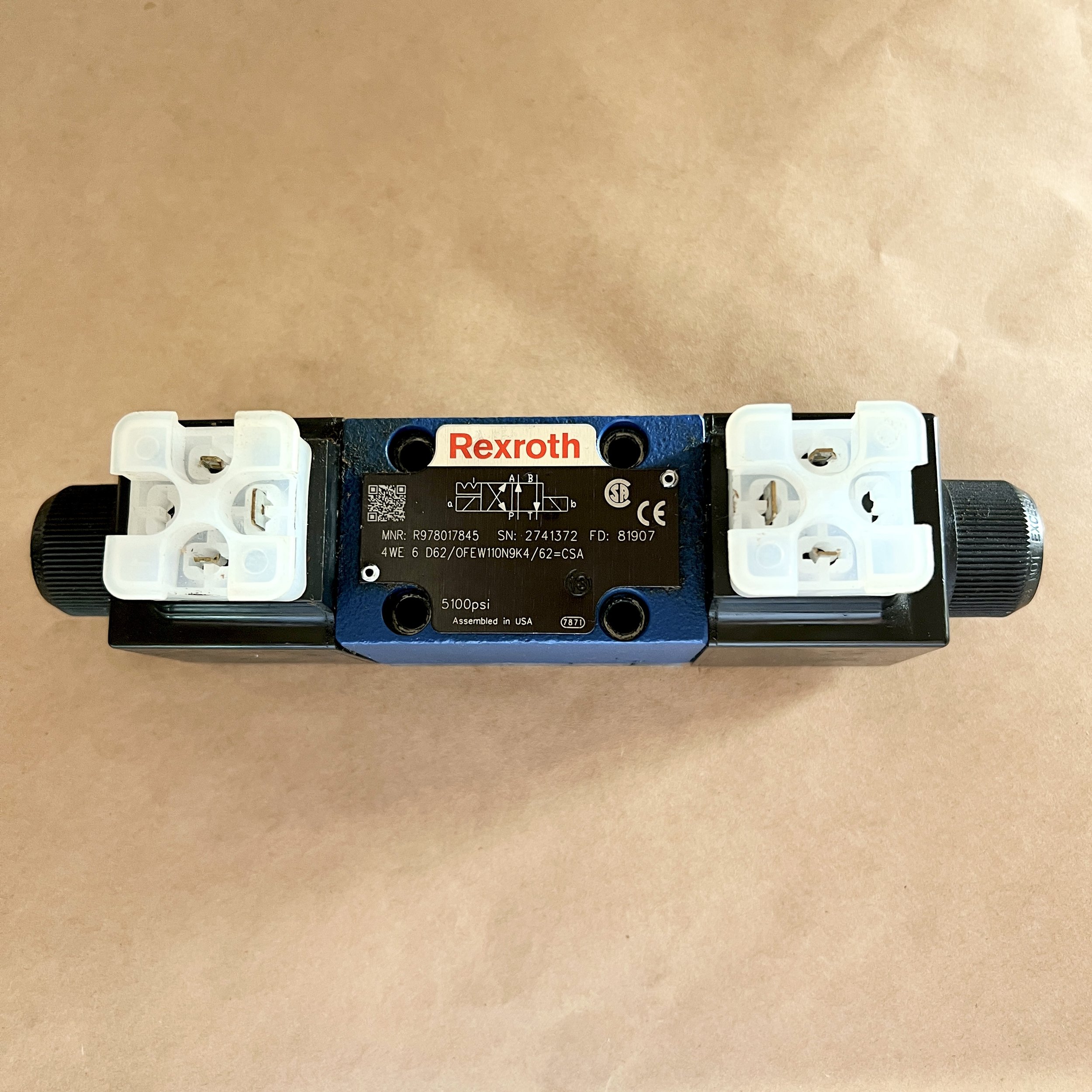 Bosch Rexroth Hydraulic Direct-Acting Double Solenoid Valve