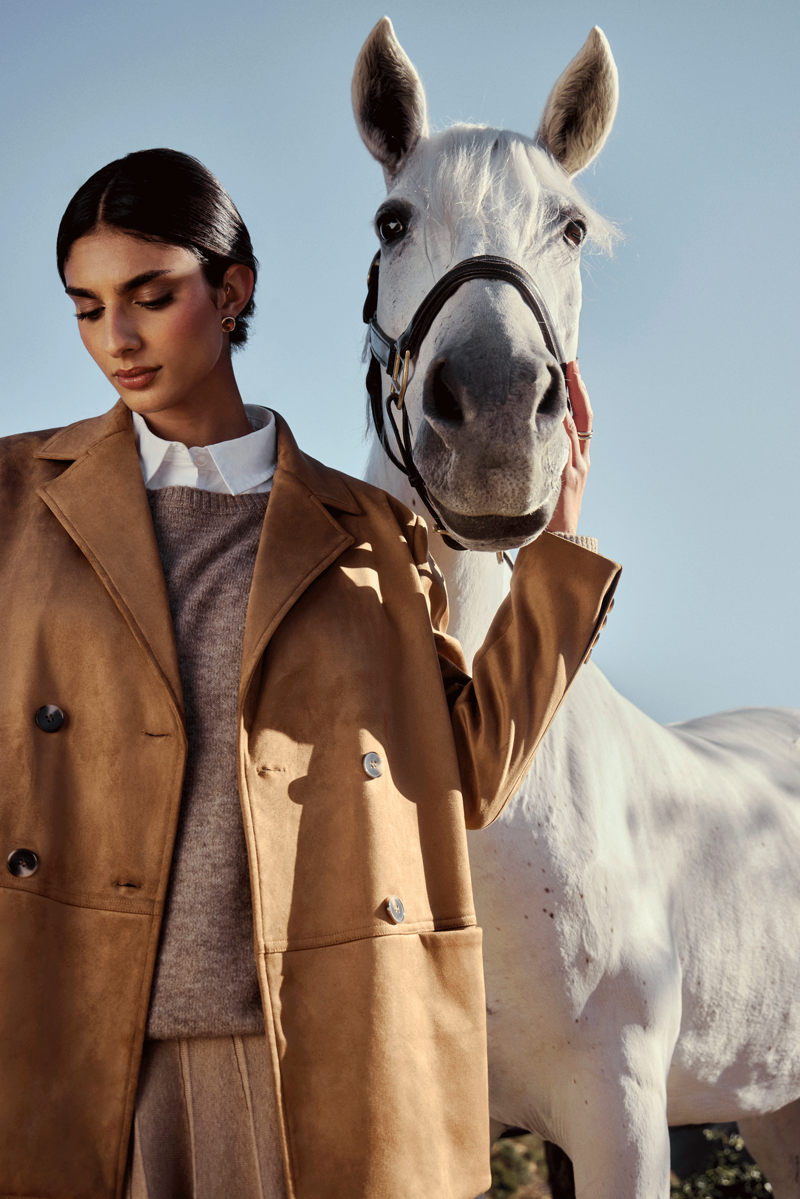 250729_Editorial_JF_1001_FALL-SHOP-PT3_4921_r2-GIF.gif