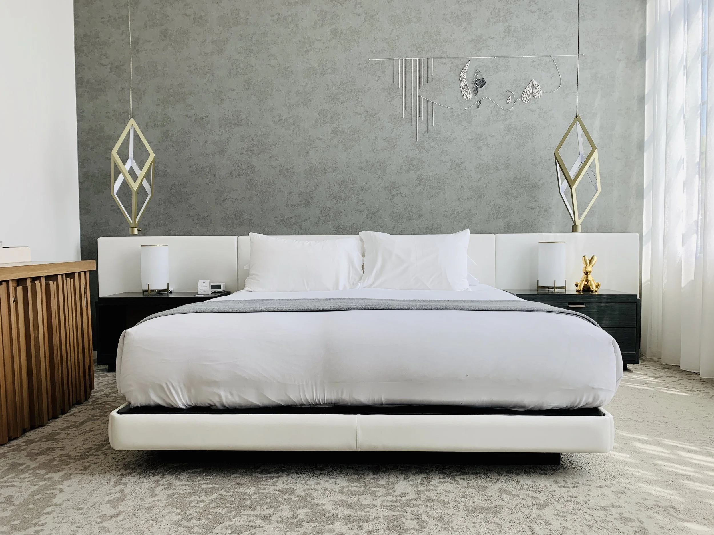 Hotel Review: Kimpton La Peer