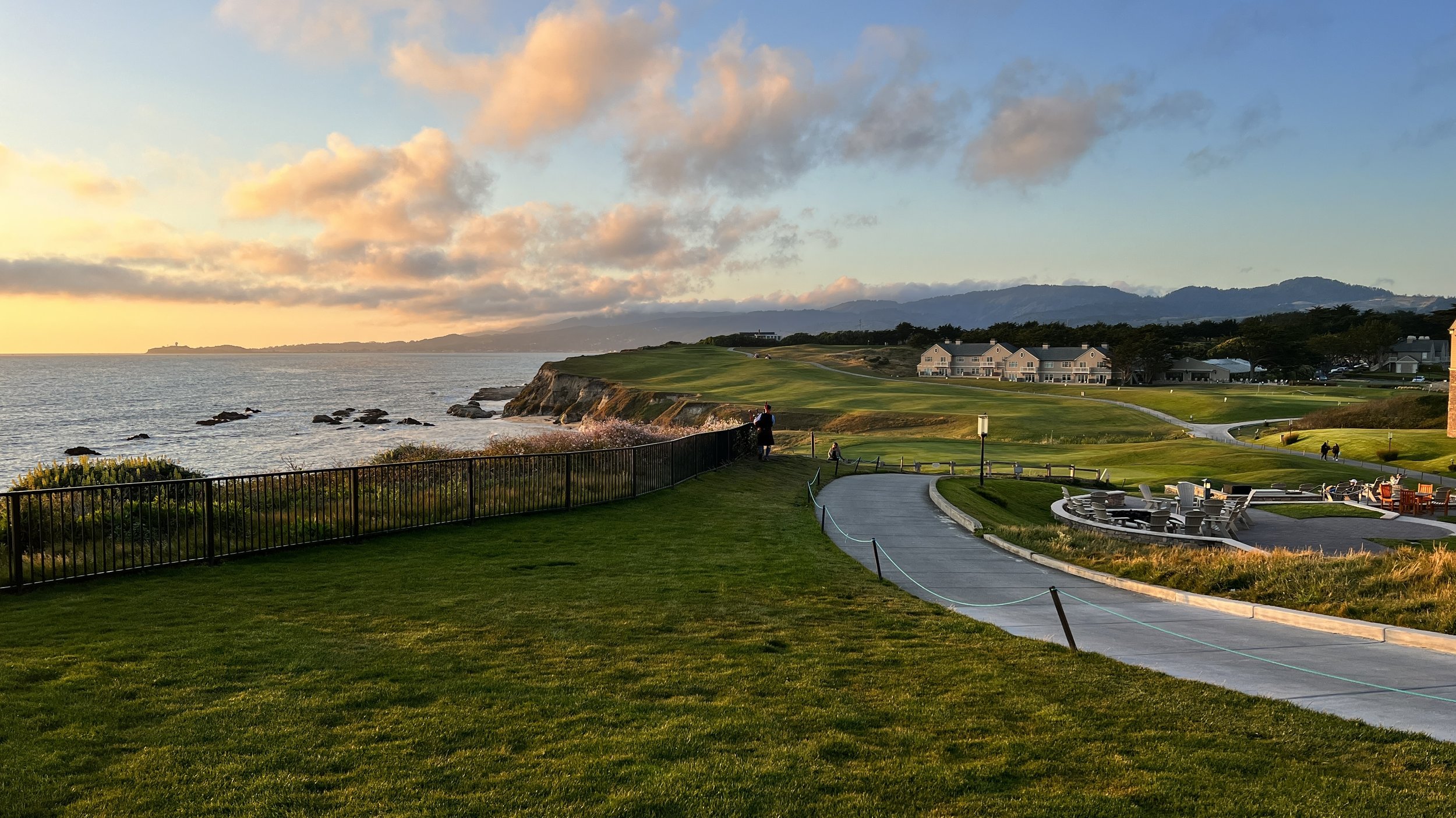 Hotel Review: Ritz Carlton Half Moon Bay | Ocean View Terrace Fire Pit Room