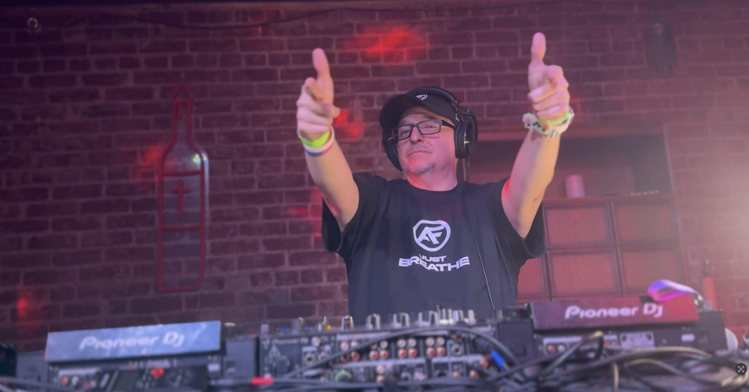 Alan Fullmer Pathways Los Angeles pointing.png