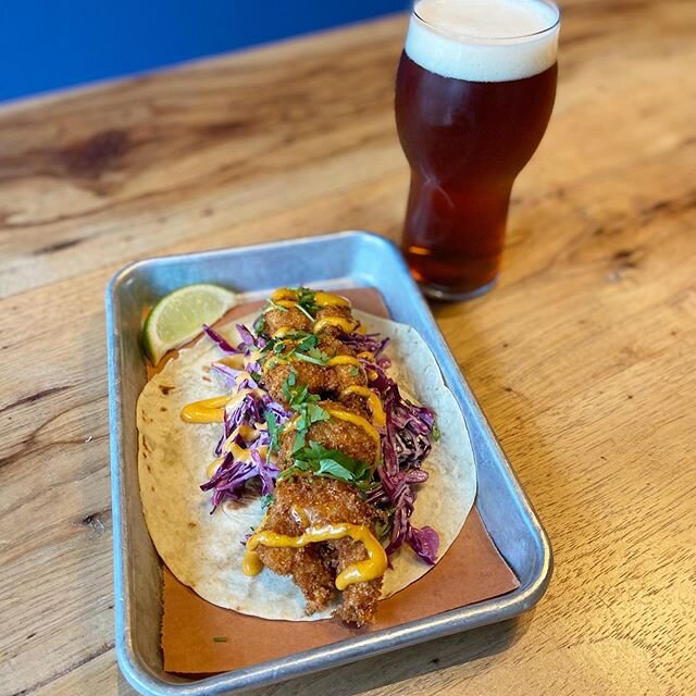 Bangin&rsquo; Shrimp Taco- Pablo crusted fried shrimp, sweet creamy chili sauce, red &amp; green cabbage slaw topped with cilantro .
Bangin&rsquo; Chicken Sliders- Crispy chicken tenders tossed in bangin&rsquo; sauce topped with lettuce, tomato and h