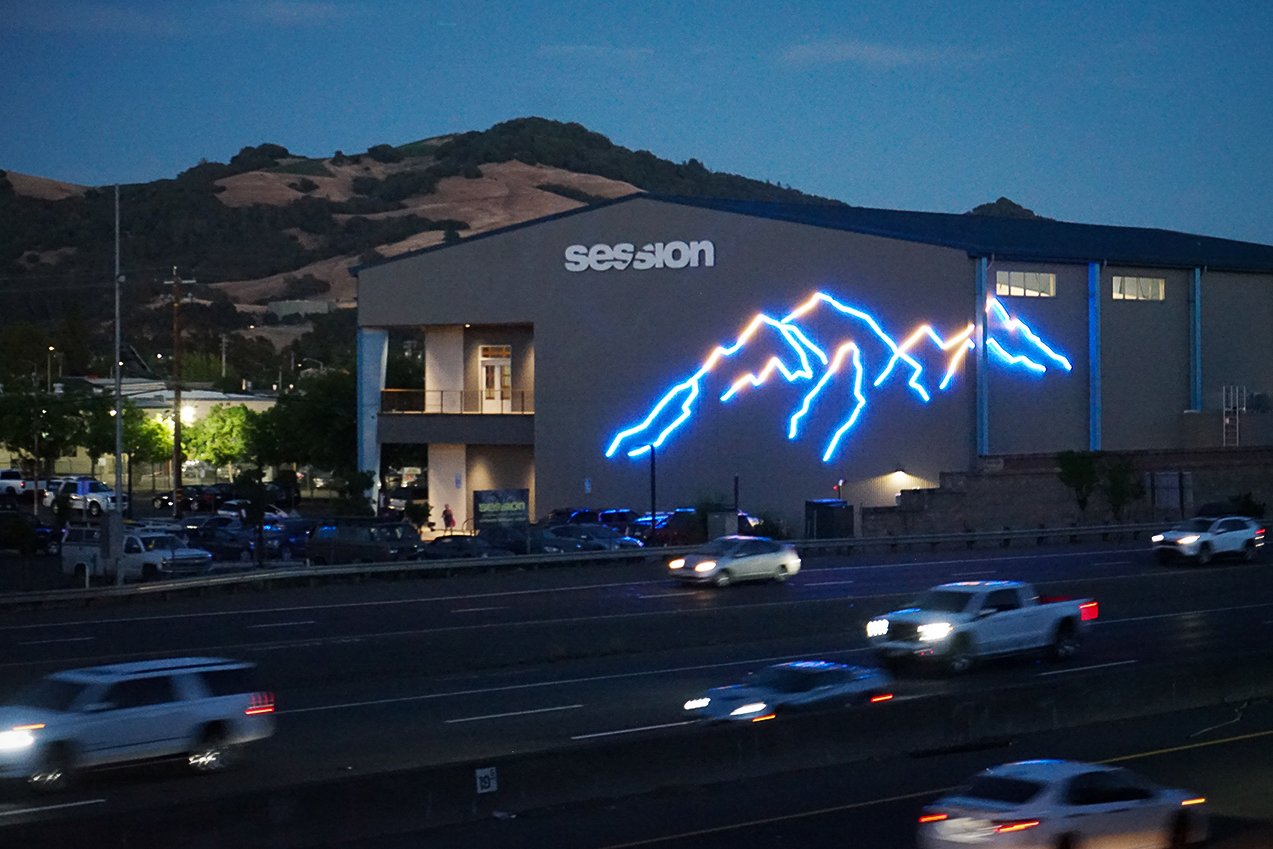 LS_2022_change of light.jpg