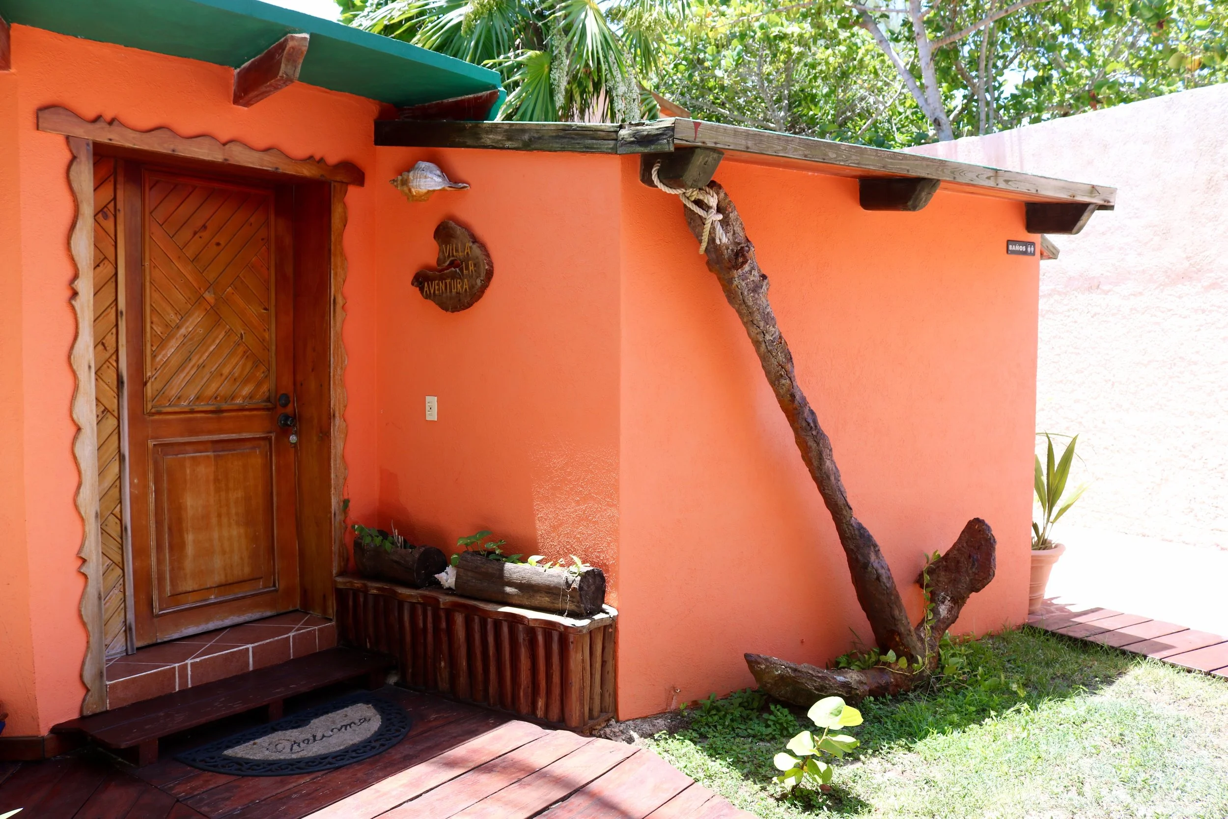 Villa La Aventura: Entrance