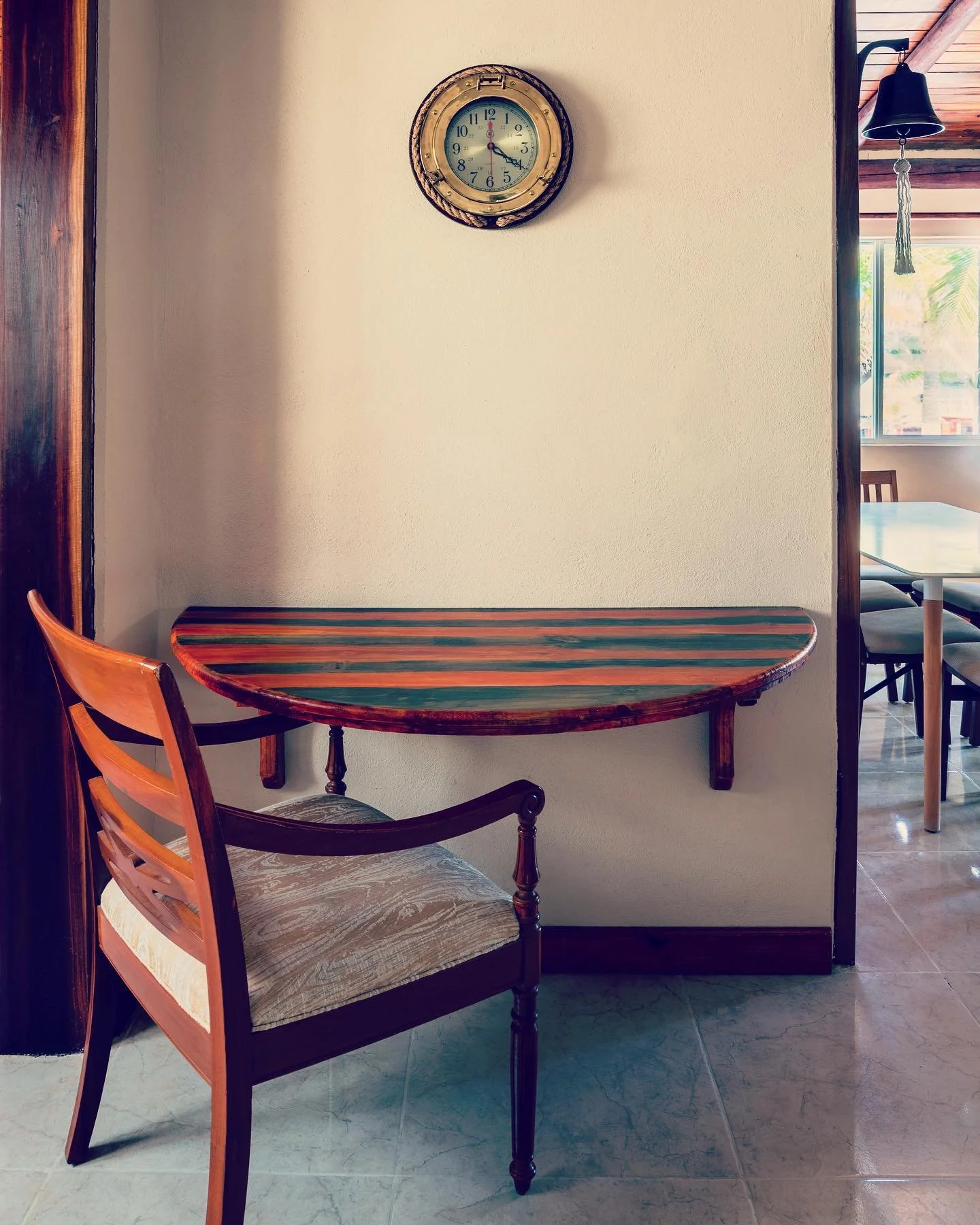 The only time is now ⌛️✨🌞 #weekend #puertomorelos #beachfrontstays #divinglodgedowntown 📷 by @robbiegomez