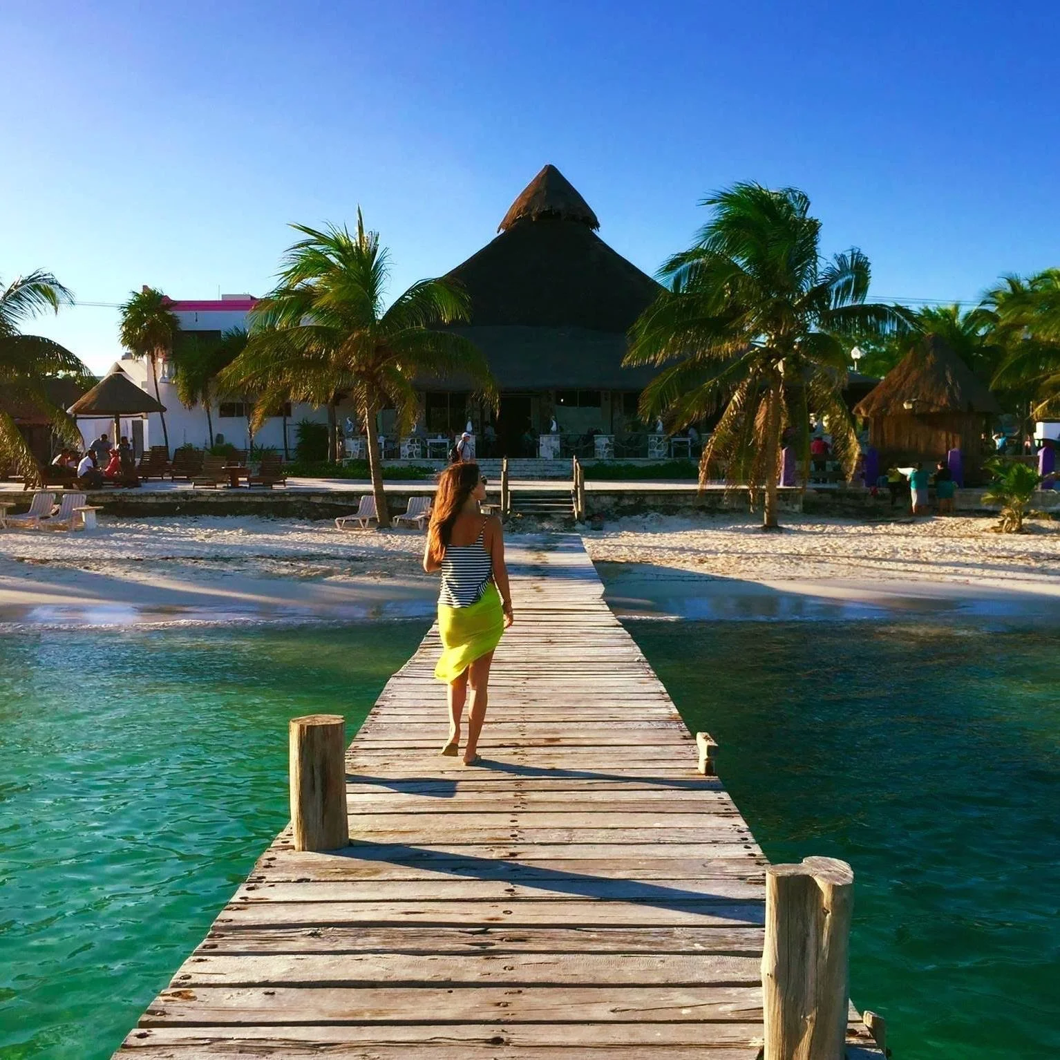 Enjoy no-shoes beach life!