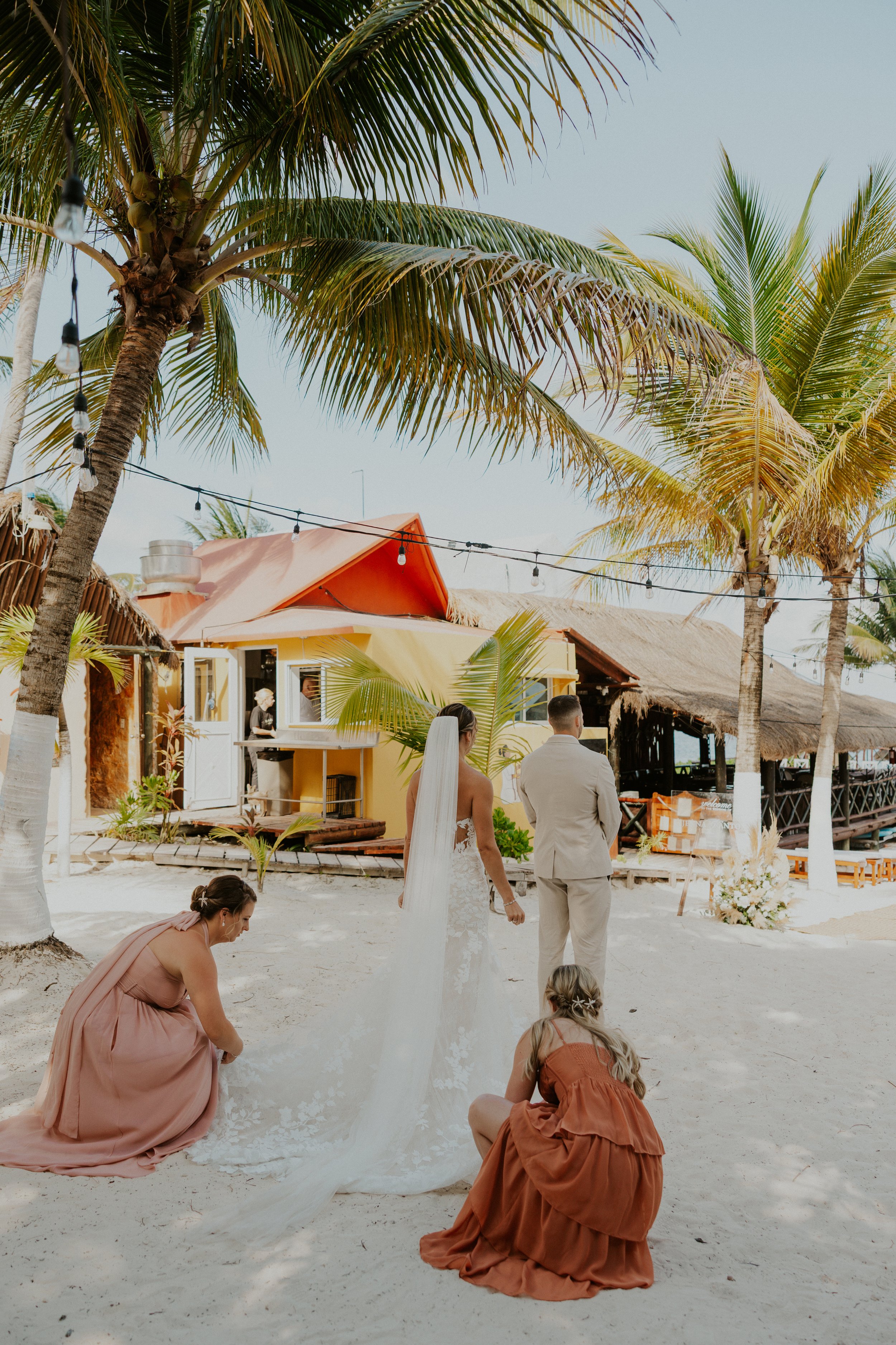 Mae Meadows Photography