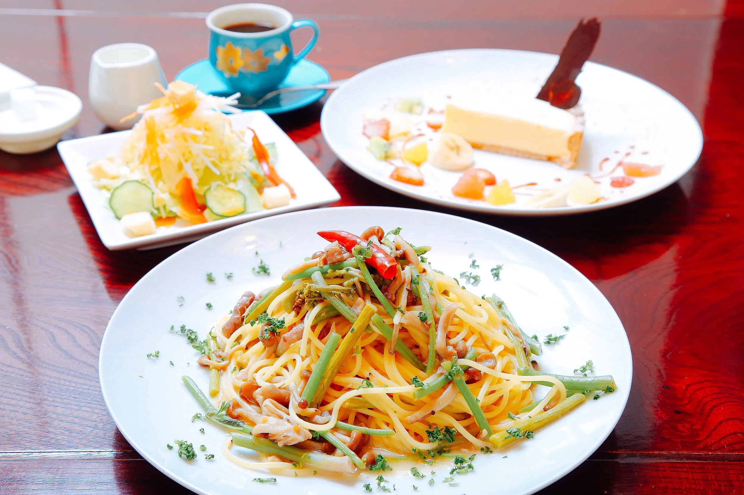 與左エ門のパスタセット(パスタ・サラダ・デザート・飲み物)