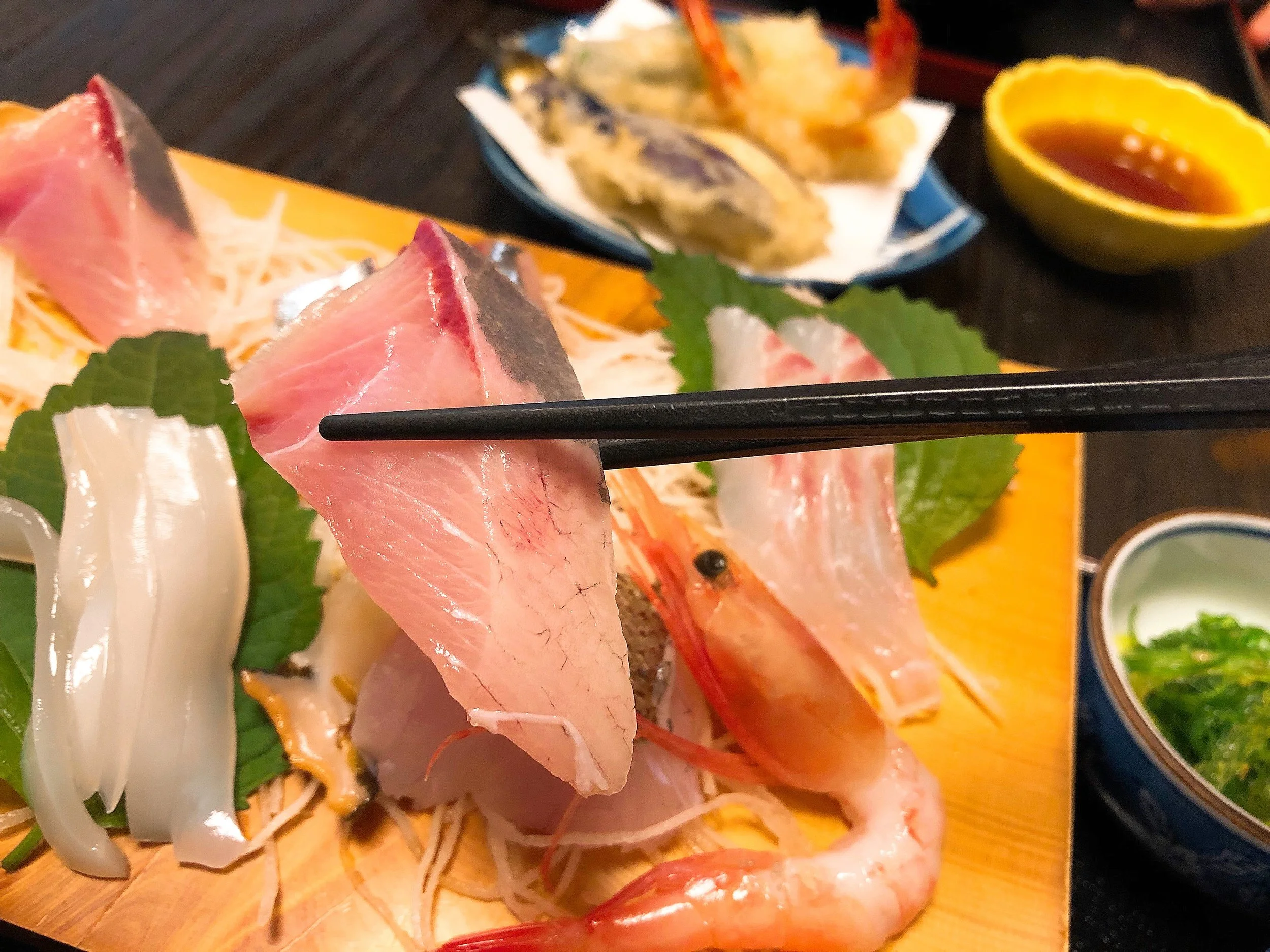 持田家の「おさしみ定食」 脂がのっているブリ