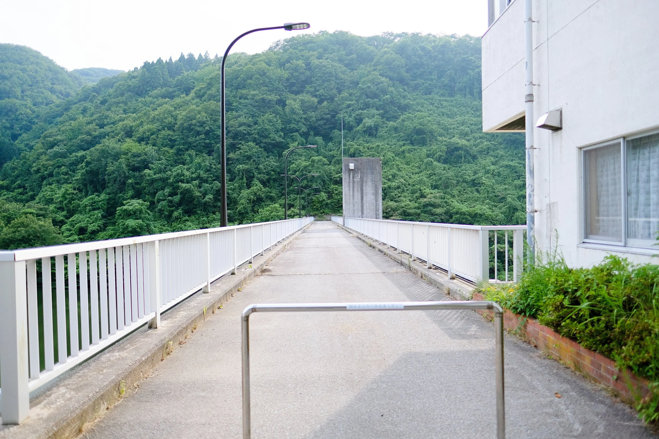 久知川ダム天端