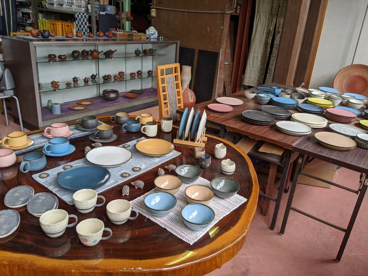 佐渡の器で良い暮らしを 陶工房 弥七郎 のお皿で日常に彩りをプラス さどトリコ サドトリコ さどとりこ