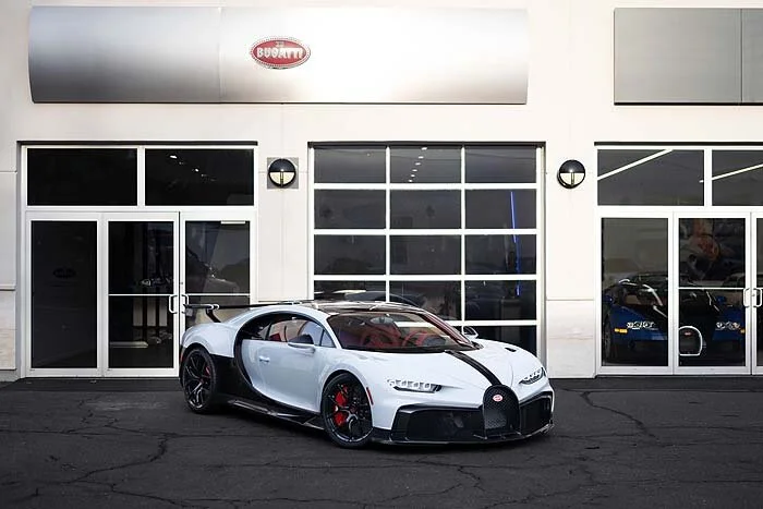 Bugatti Chiron Pur Sport – Delivery to Customers begins