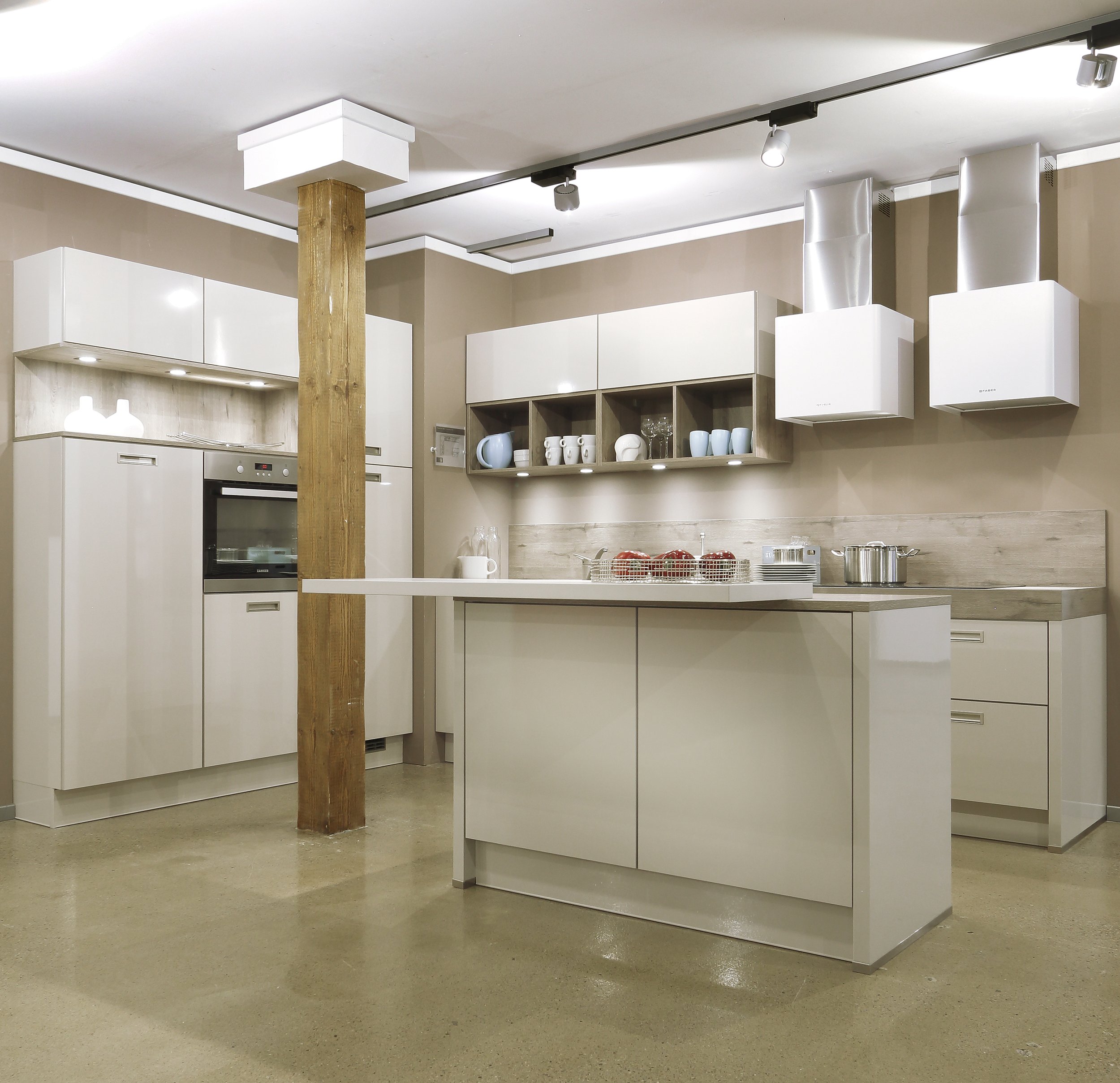   Kitchen Design In Seattle   There has been a shift in the way Seattle home owners and kitchen remodelers have approached remodeling their kitchens. You see, elegant, upscale and modern kitchens have become the focal point of today's kitchen remodel