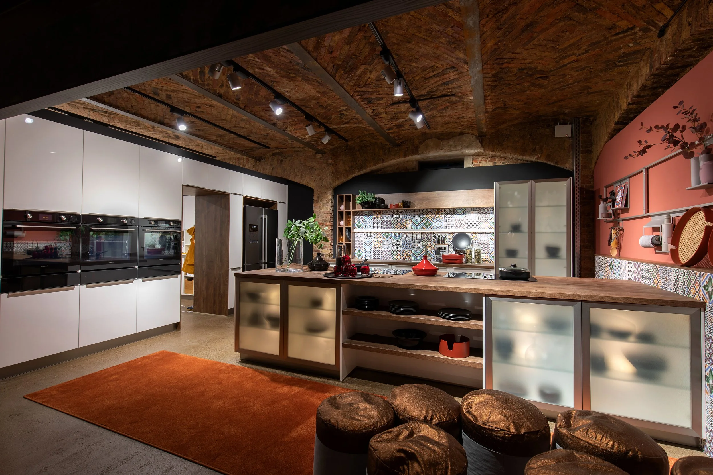 The Benefits of Frameless Kitchen — BAUFORMAT SEATTLE