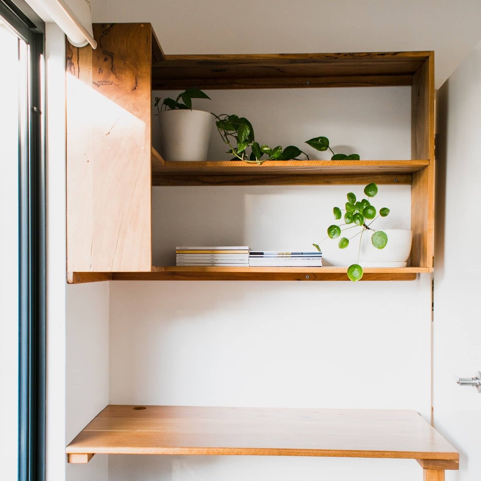 15 Best Floating Wall Shelves For Maximizing Space 2022