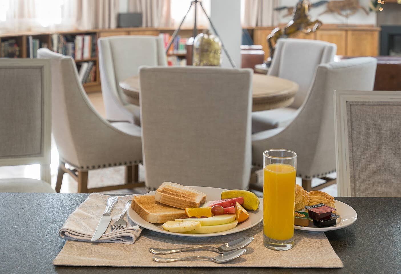 Included Breakfast at Royal Suite Airbnb in Québec City
