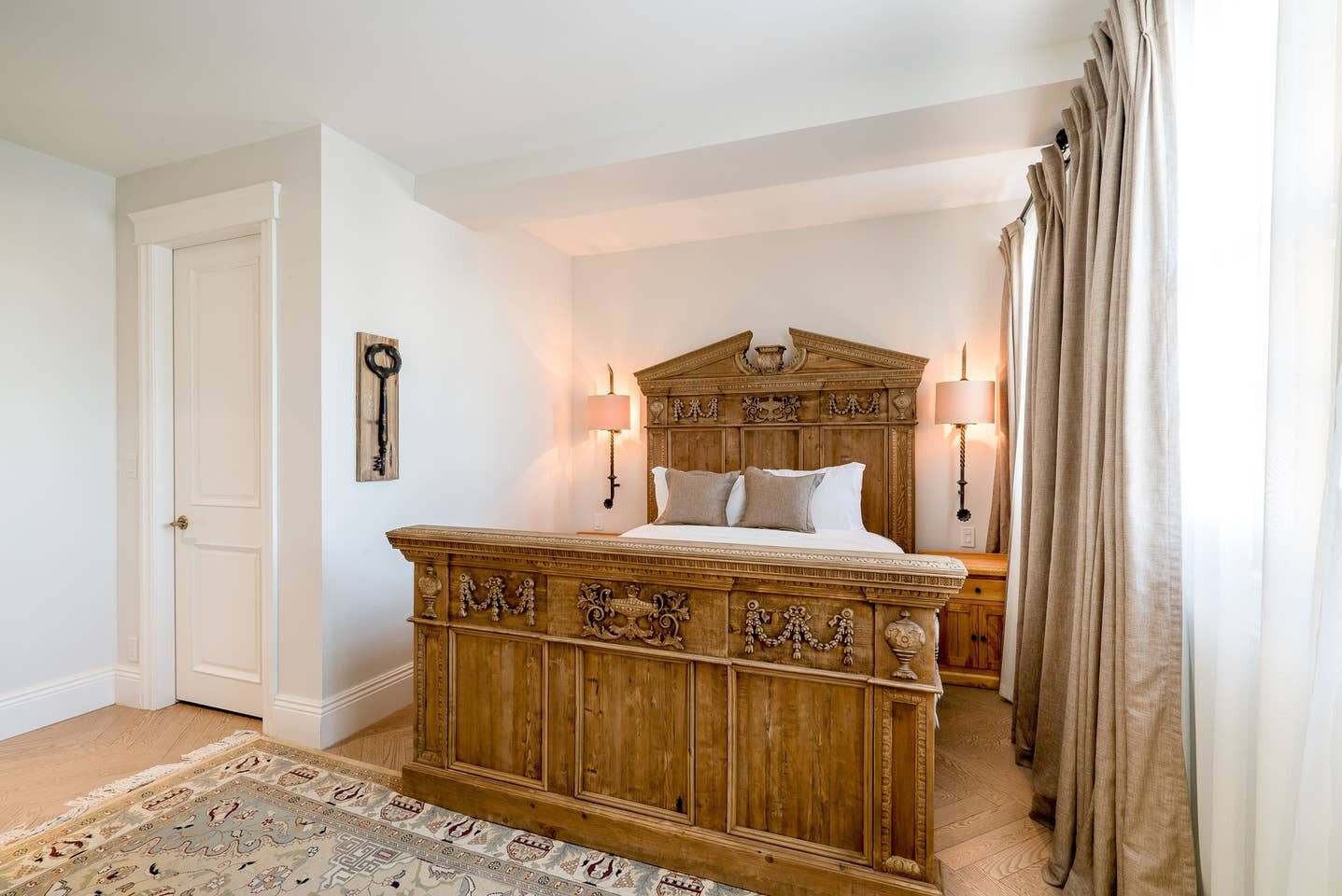 Bedroom 4 of 4 in Royal Suite Airbnb in Québec City