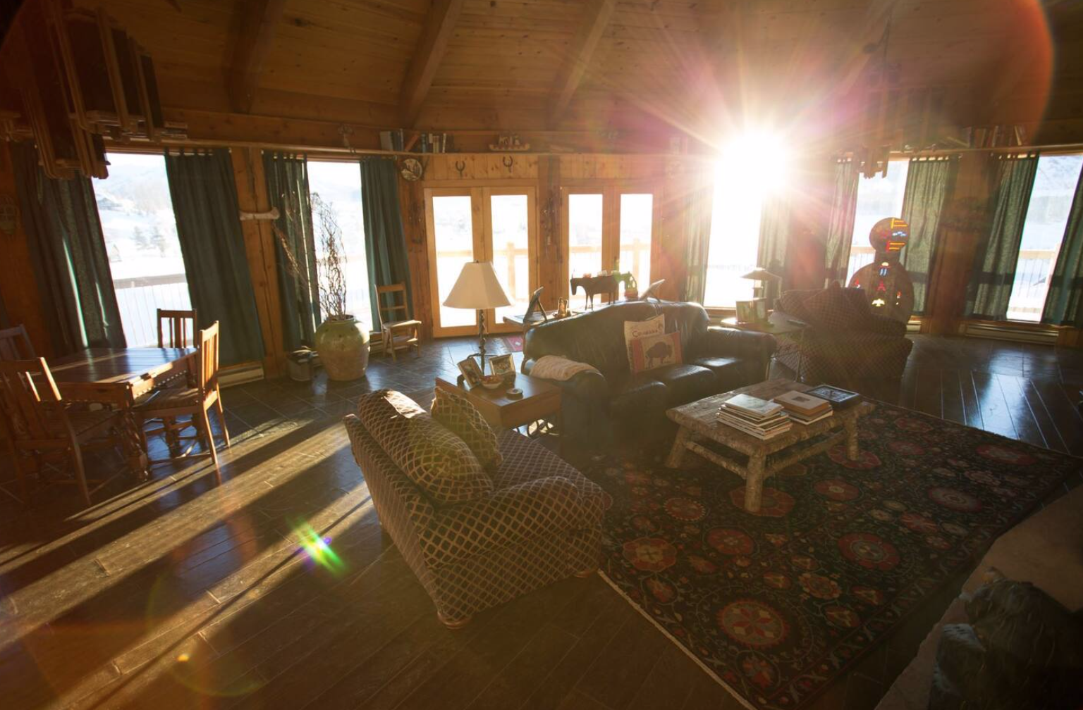 Daisy Circle Views of Mountain Airbnb sleeps 12 in Crested Butte, Colorado