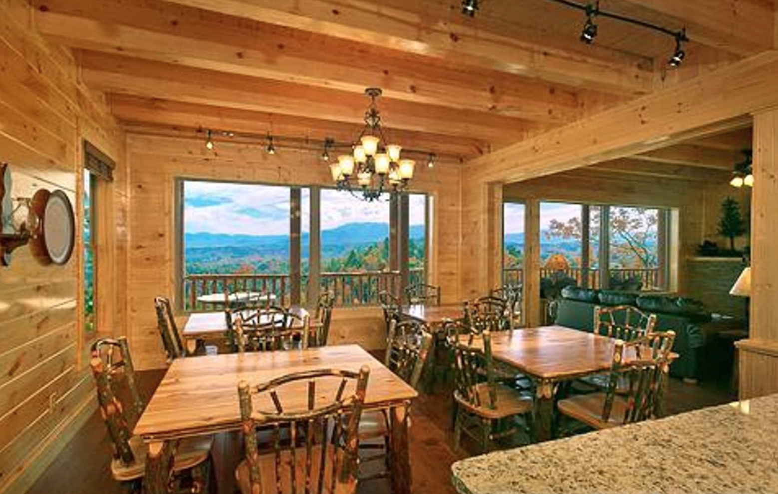 Grandview Lodge - Airbnb Cabin Rental - Gatlinburg, Tennessee, Great Smoky Mountains