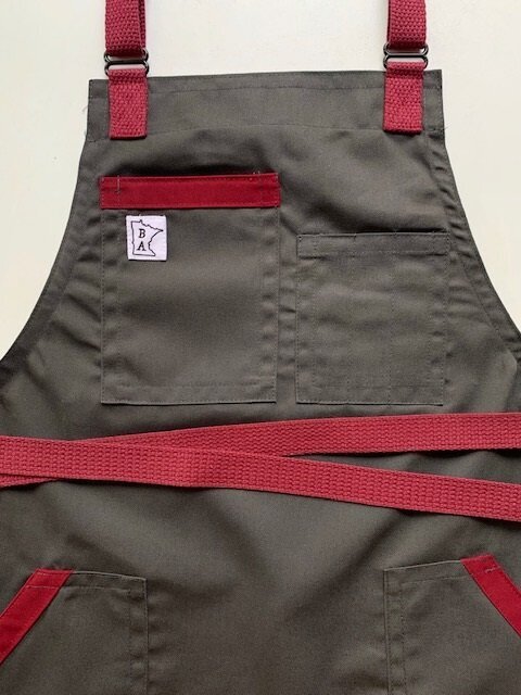 BA Craft Made apron "Brick Road"