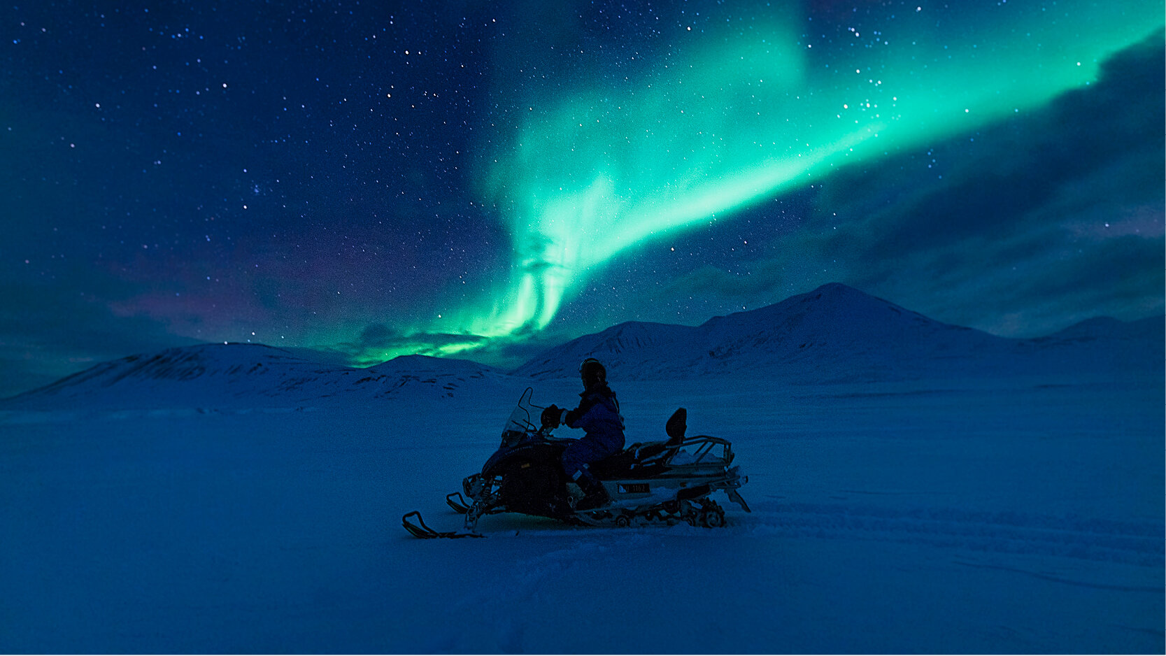 Hunt the Northern Lights in Svalbard, Norway