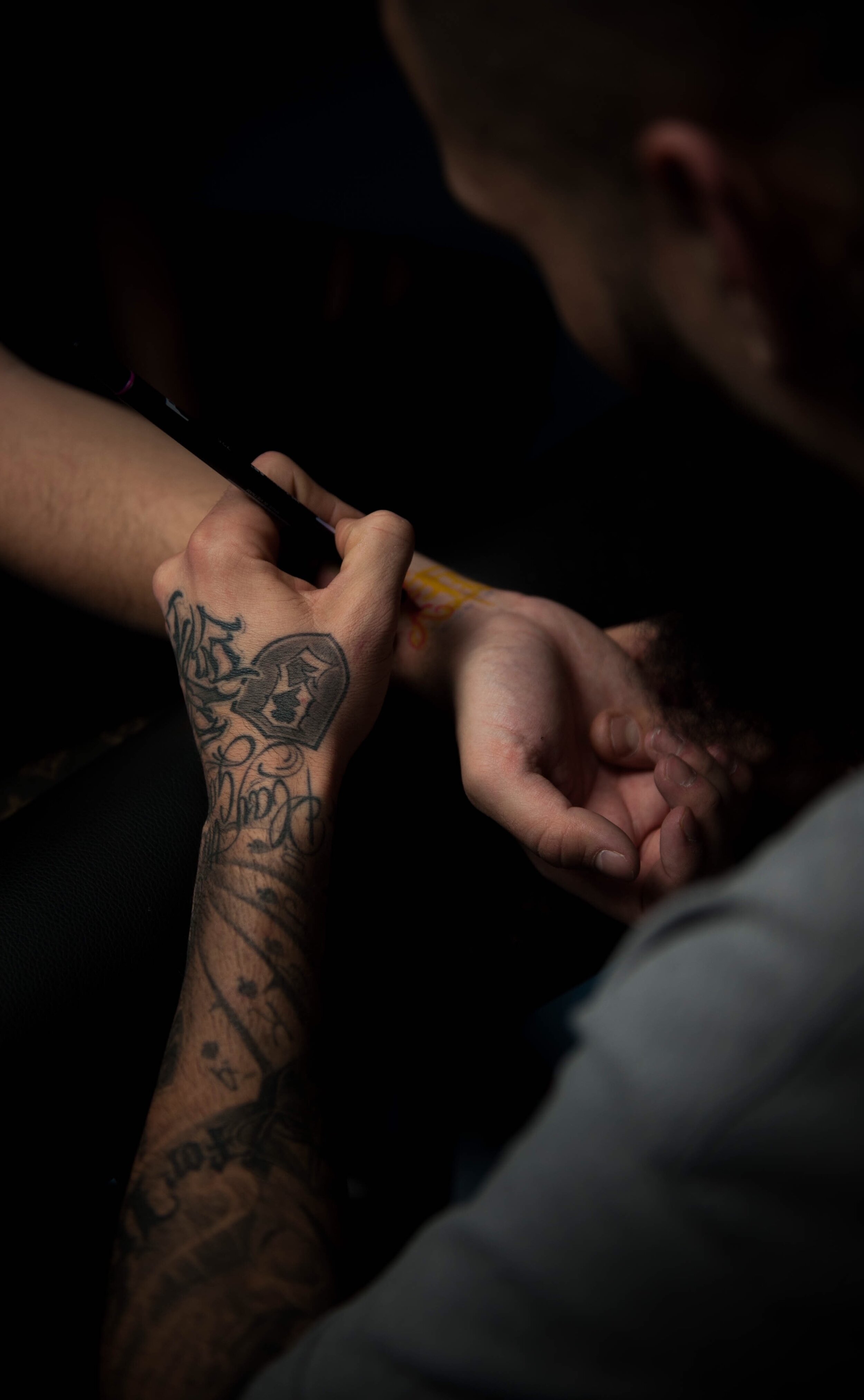 Lulu gets a tattoo by Polynesian tatoo specialist Andres “Panda” Pakariti while visiting Easter Island