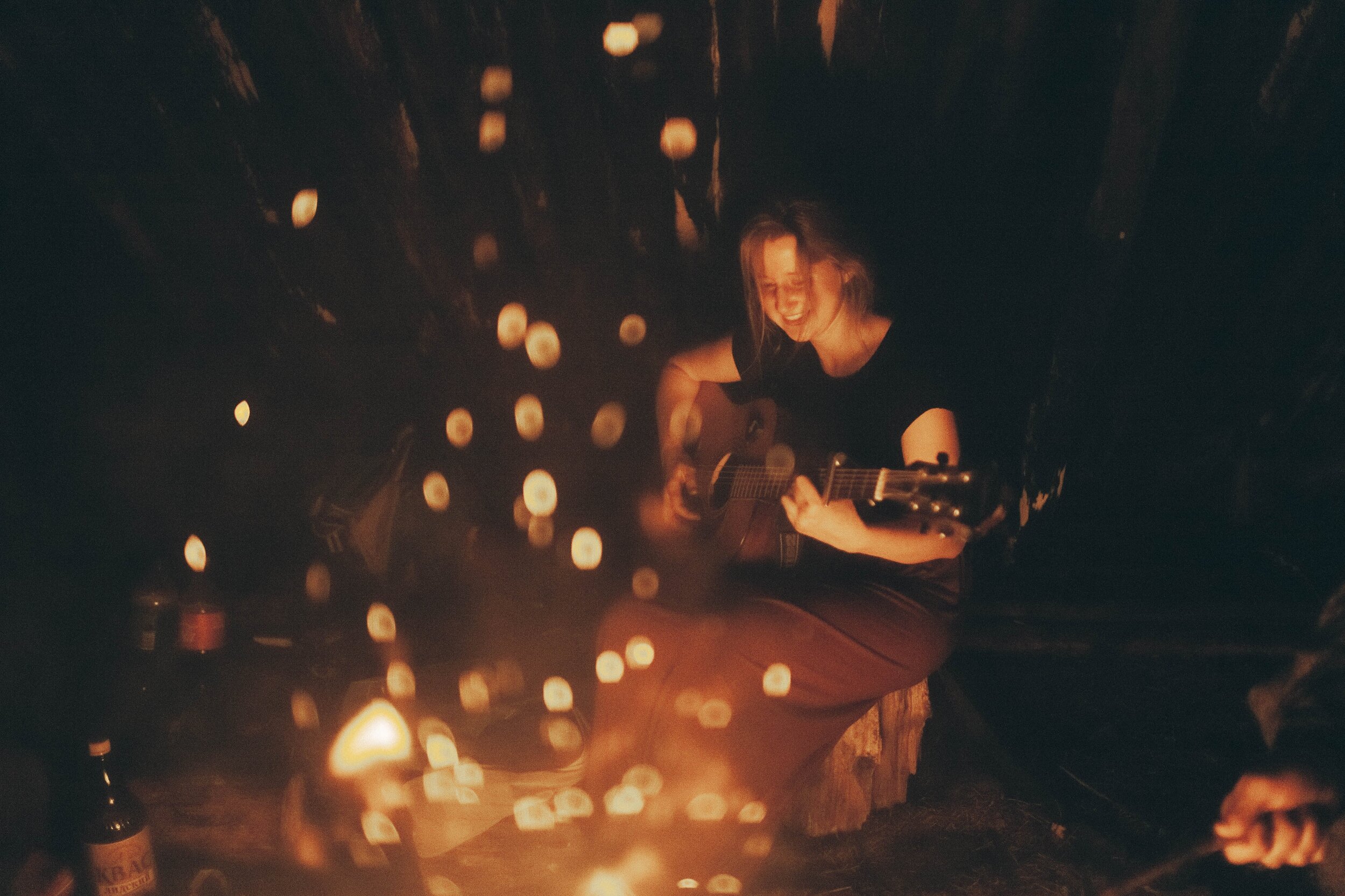 Alison and crew sing songs around the fire at their ranch vacation in Montana