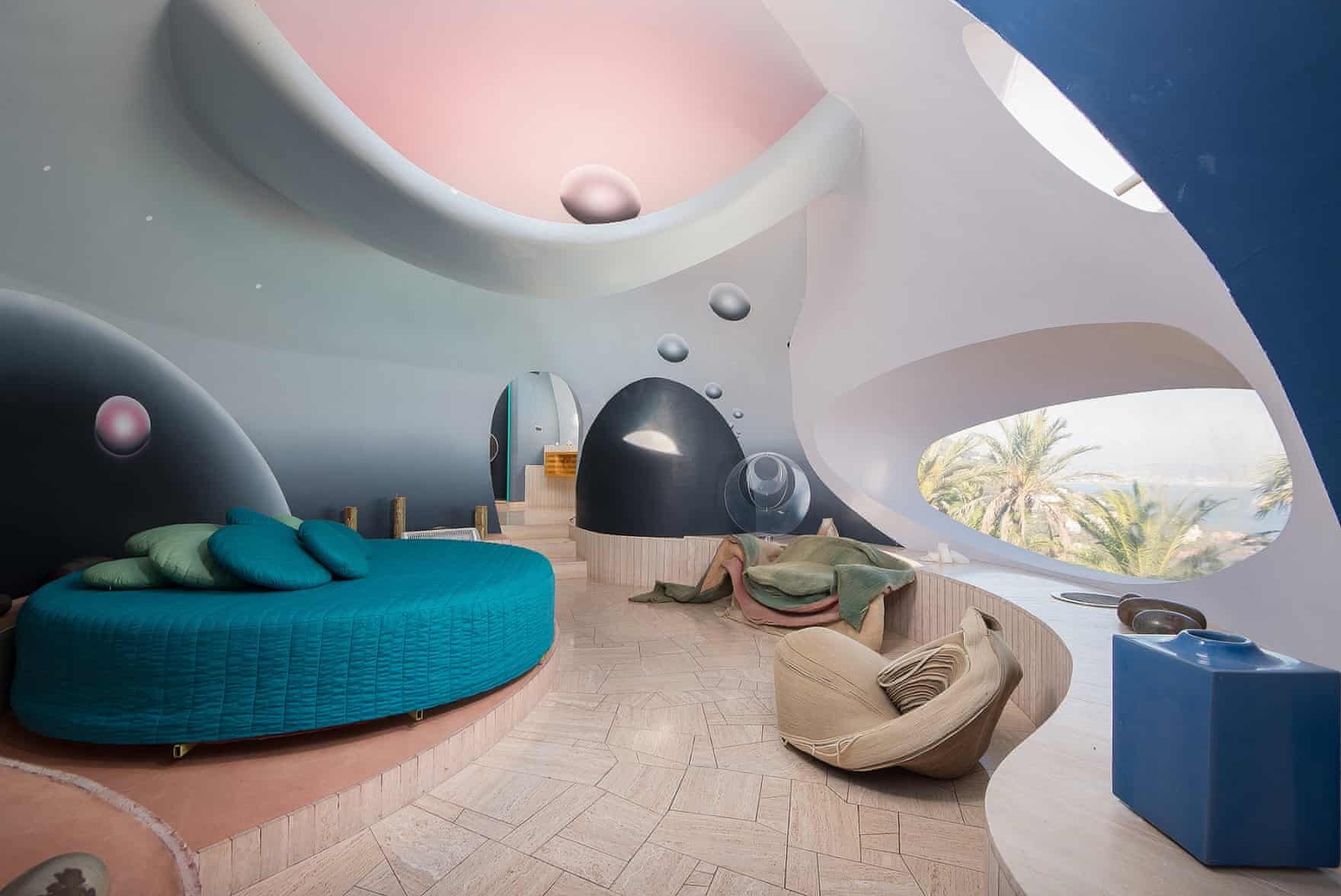 Pierre Cardin's Bubble House