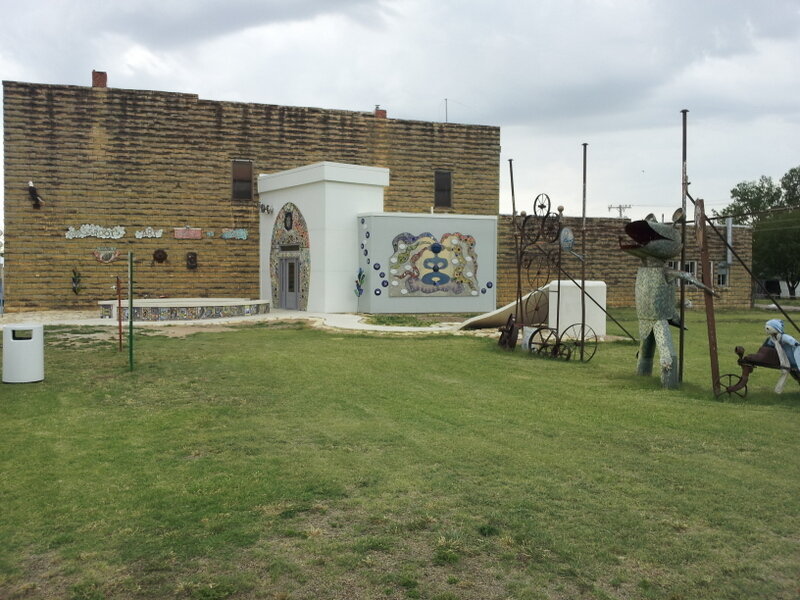 World's Most Artsy Public Toilet - Bowl Plaza - Lucas, Kentucky