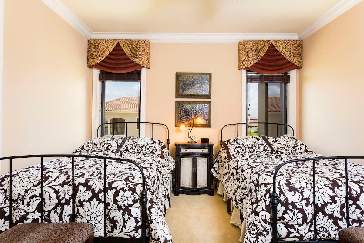 The Queen Palmilla Villa on Airbnb- Huge 12-bedroom mansion rental - Orlando, Florida - Reunion, Florida 