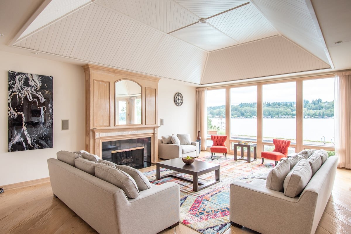 $8 Million Waterfront Home on lake Washington - Airbnb