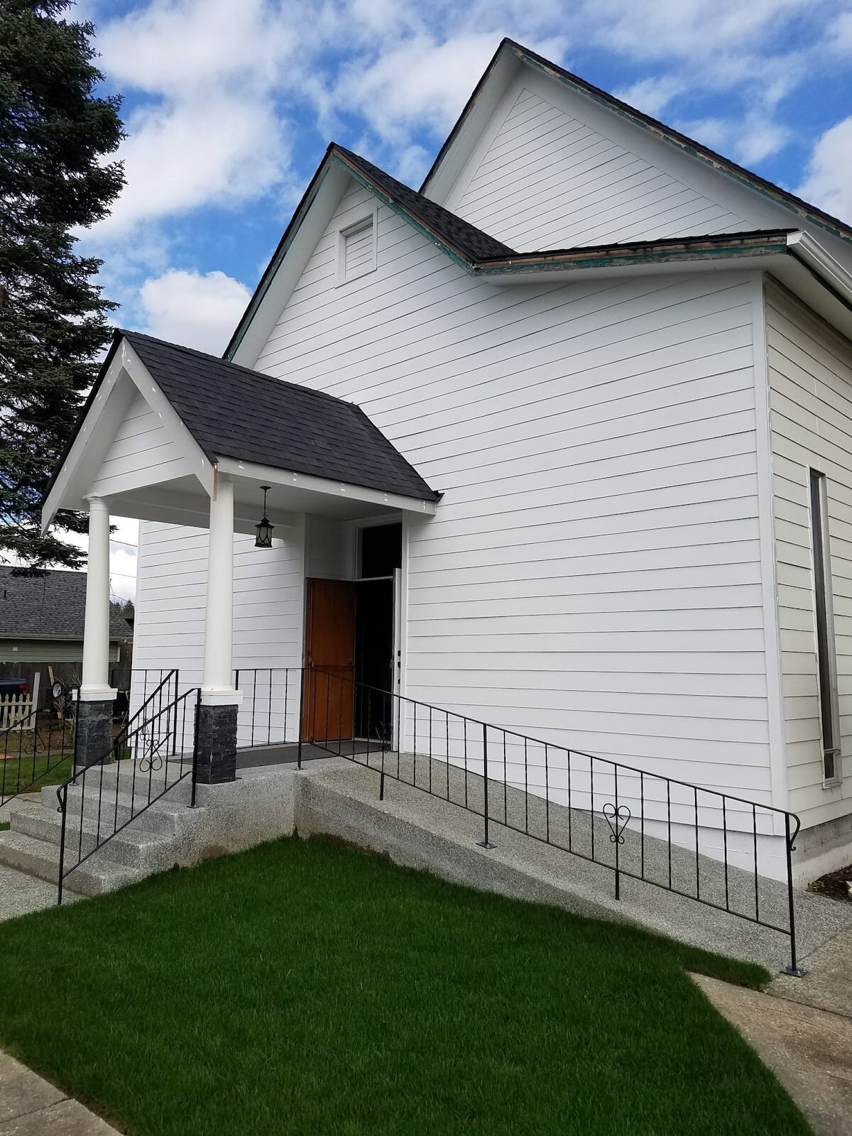 Chapel rental on Airbnb - Bellevue, Washington