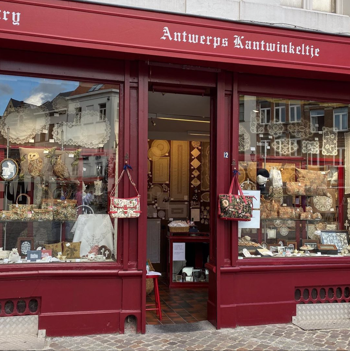 Antwerps Kantwinkeltje - Lace Shop - Belgium