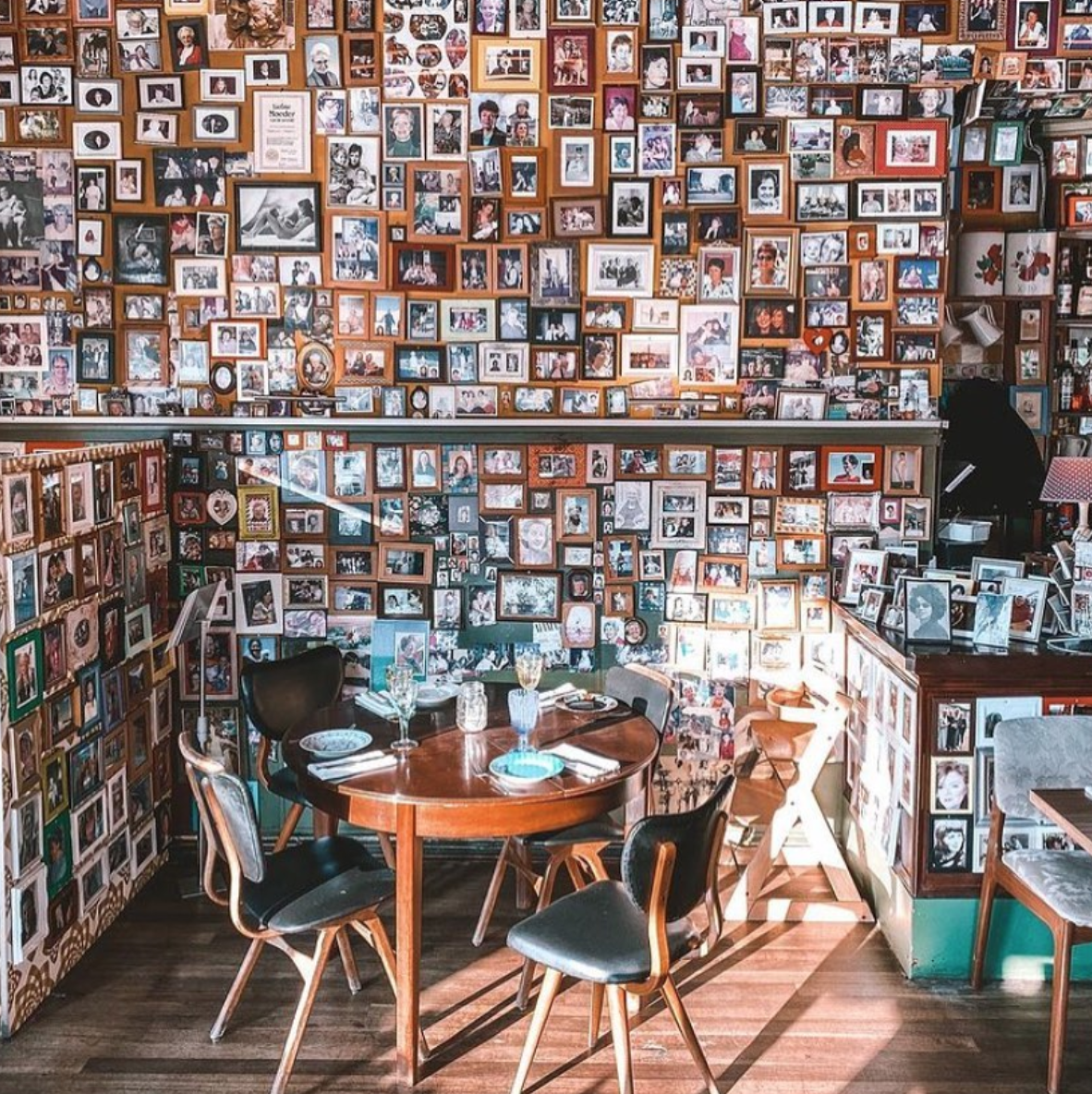 Moeders Restaurant - Mother's Hall of Fame - Amsterdam, Netherlands