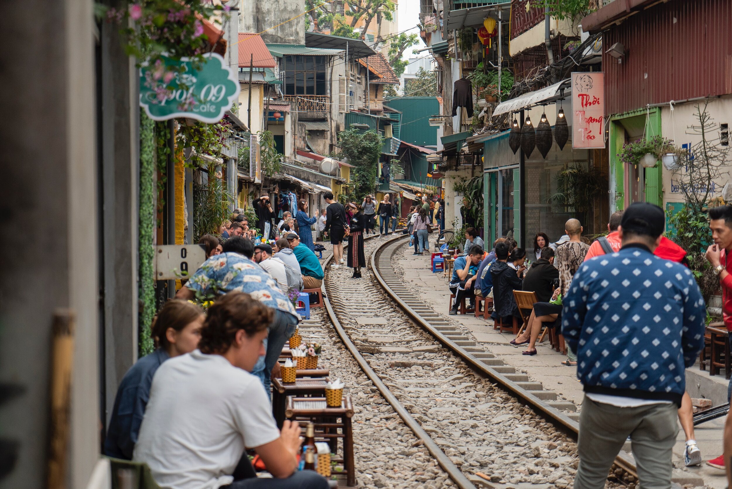 Lulu visits the Hanoi Street Train