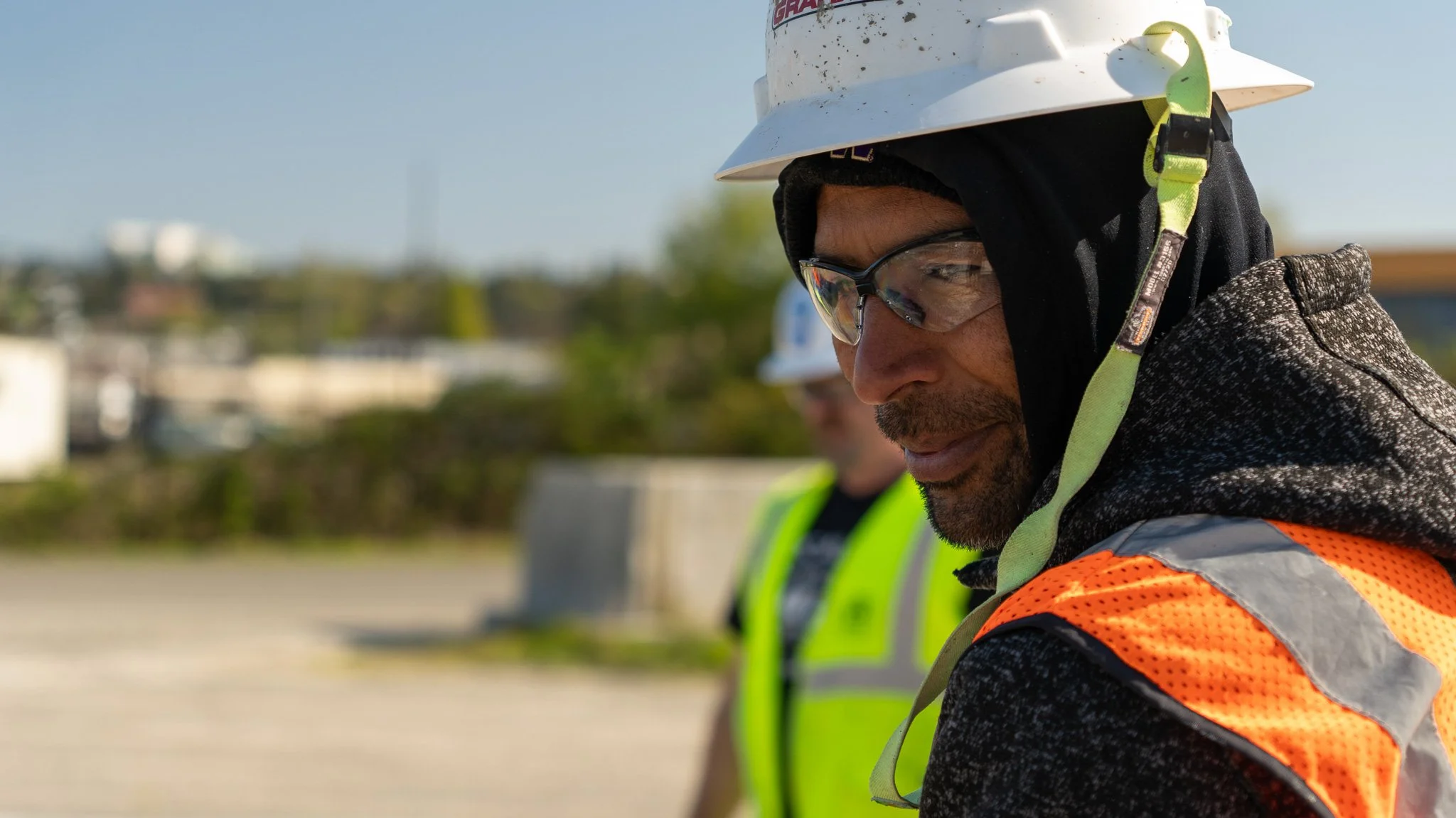 🛠️ Nominate Your 
Mentor of the Year! 🛠️
Local 528 is proud to celebrate the power of mentorship — and we want to hear from you.
Has someone in our union made a lasting impact on your journey?
Did a mentor help you grow your skills, navigate