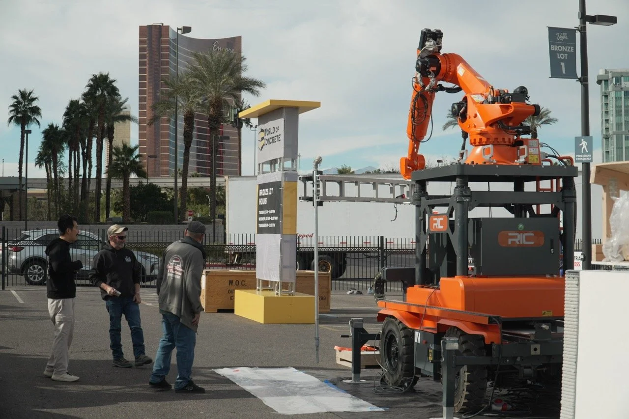 Day 1 at World of Concrete 2026! 
Setup day did not disappoint 💪🔥 

Started the day with the Local 528 Apprenticeship team dialing in the 3D printer and quickly knocking out a Quikrete bench...(seriously&hellip; it printed fast, lol) 

Then over to