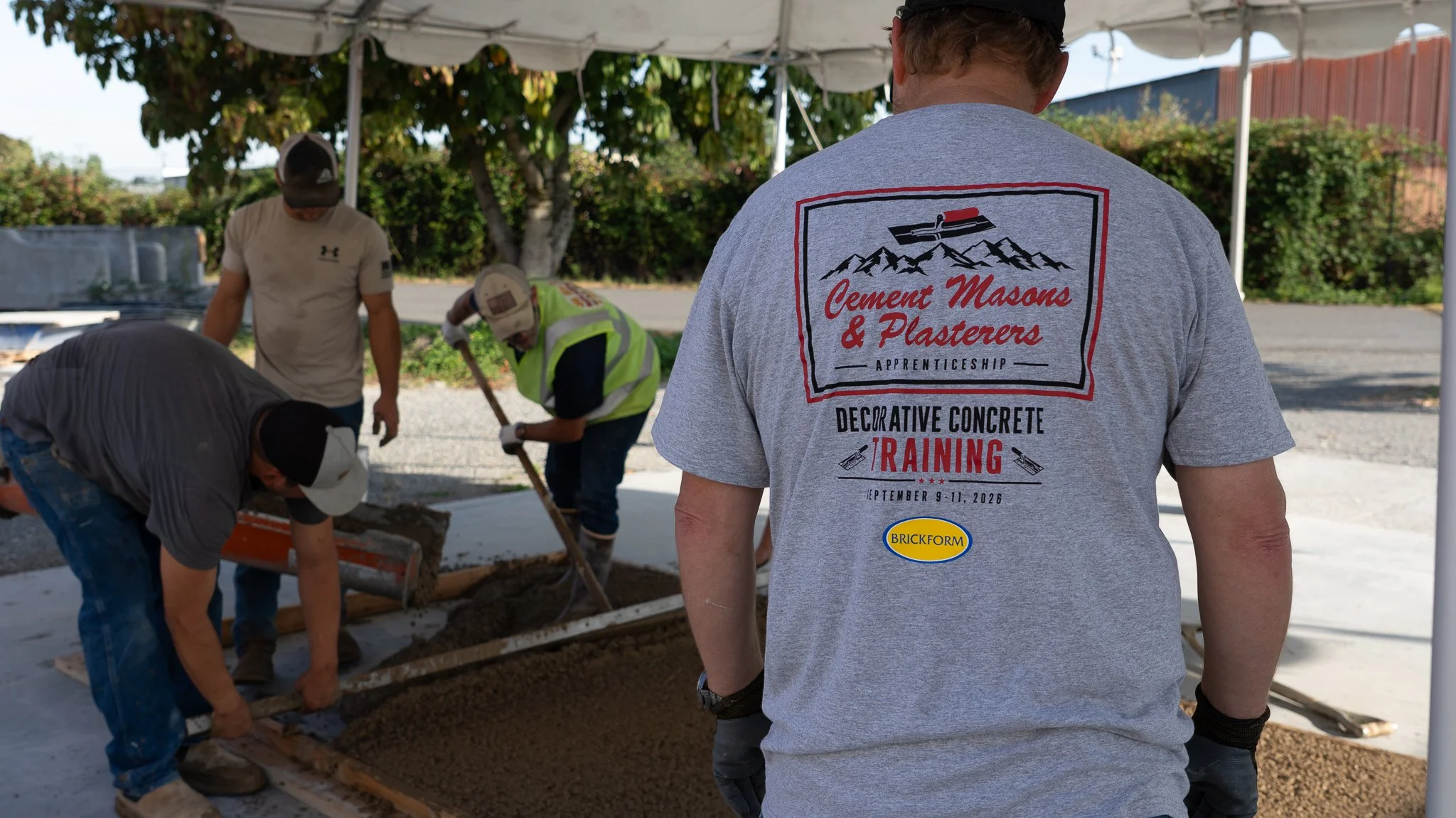 Recently, Local 528 partnered with @brickform_official and @solomon_colors to host a multi-day, hands-on decorative concrete training at our Seattle Training Center. Thanks to our extensive training facilities, participants had the opportunity to exp