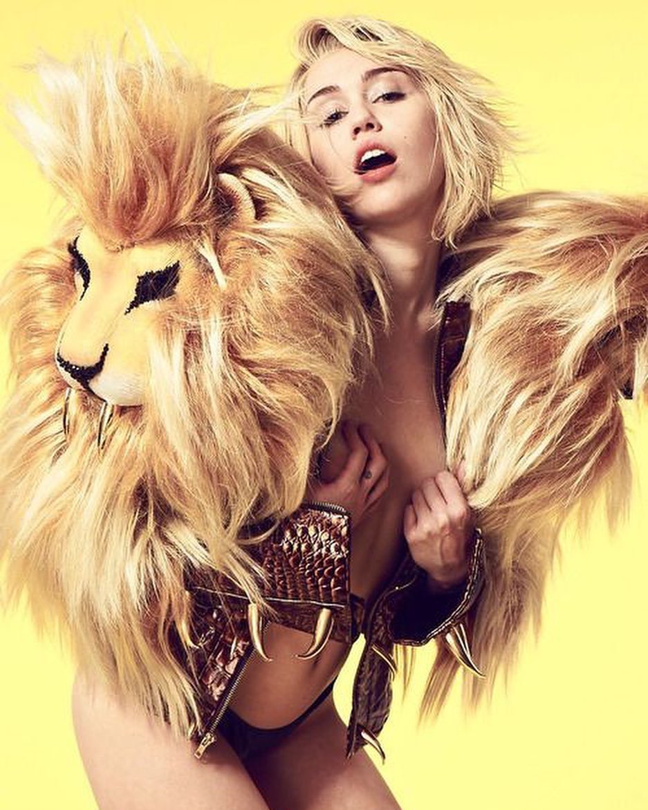 THE BLONDS